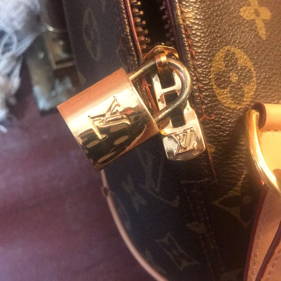 Louis Vuitton Ellipse Backpack - Picture 5 of 8